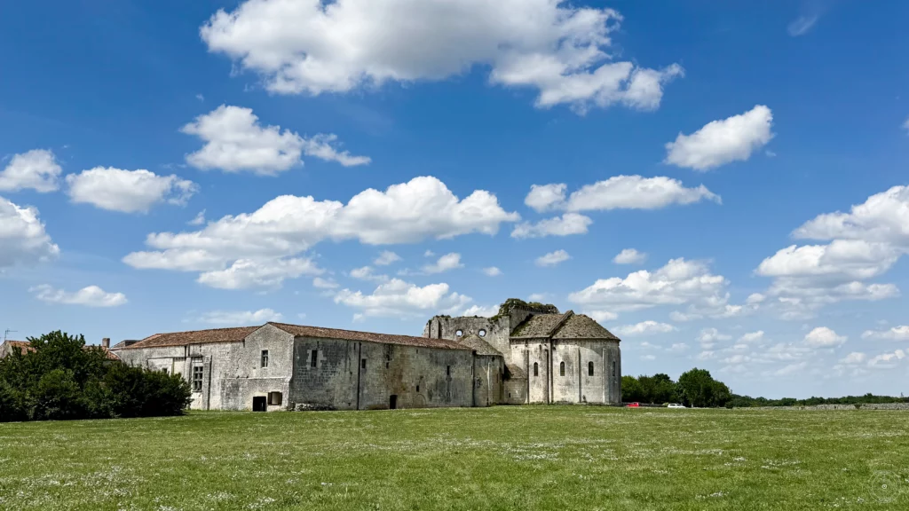 Abbaye de Trizay